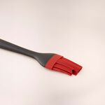 فرشاة معجنات سيليكون من بيتي كروكر image number 3