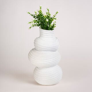 Off white resin ribbed vase 22*21.8*36.6 cm