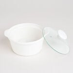 Porcelain 3Pcs Round Casseroles With Lid And Rattan Basket image number 4