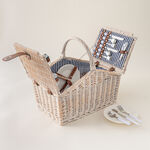 Willow picnic basket 24 pcs set for 4 person image number 0