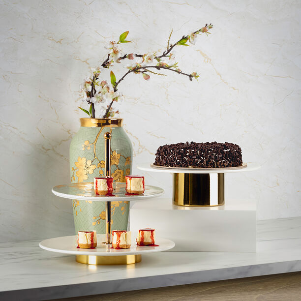 La Mesa white porcelain cake stand with gold base image number 4