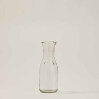 طقم المشروبات من البرتو مكوّن من 6 كاسات مع قاعدة ومسّاكة