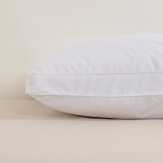 Gusset&nbsp;Pillow With Self Piping&nbsp;