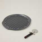 Betty crocker non stick pizza tray set 2 pieces 33cm with cutter image number 1