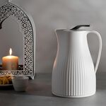 Dallety Plastic Vacuum Flask Bear White 1L image number 5