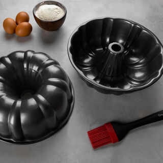 Betty Crocker Non Stick Charlotte Bundform Pan Grey