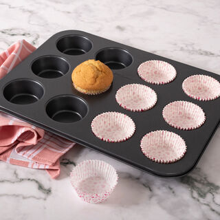 Betty Crocker Muffin Pan Nonstick 12 Muffins