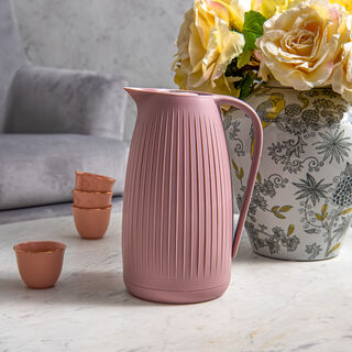 دلة لون وردي سعة 1 لتر من دلتي