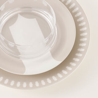 La Mesa RUAQ 18 Piece Beige Dinner Set
