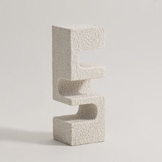 Homez resin sculpture 9*8*25.5cm, offwhite