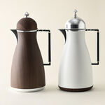 طقم دلات بلاستك لون بني غامق تصميم كوفه سعة 1 لتر من دلتي image number 0