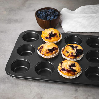 Betty Crocker Muffin Pan Nonstick 12 Muffins