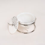 دلتي زبدية مكسرات أبيض مع ستاند image number 2