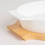 طبق فرن/تقديم بورسلان بقاعدة من الخيزران image number 1