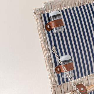 Willow picnic basket 24 pcs set for 4 person