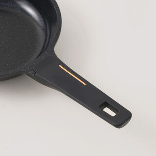 Alberto aluminum frying pan with lid 1.5l, black