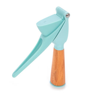 Alberto Garlic Presser With Wooden Handle