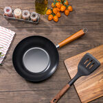 Wok Pan W/Wood Handle Non Stick Round Dia:25Cm 1.5Mm Black Japan image number 6