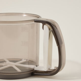 Alberto&reg; Flour Sifter Brown Transparent Body