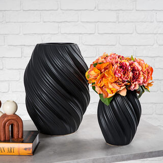 Ceramic Vase Matt Black